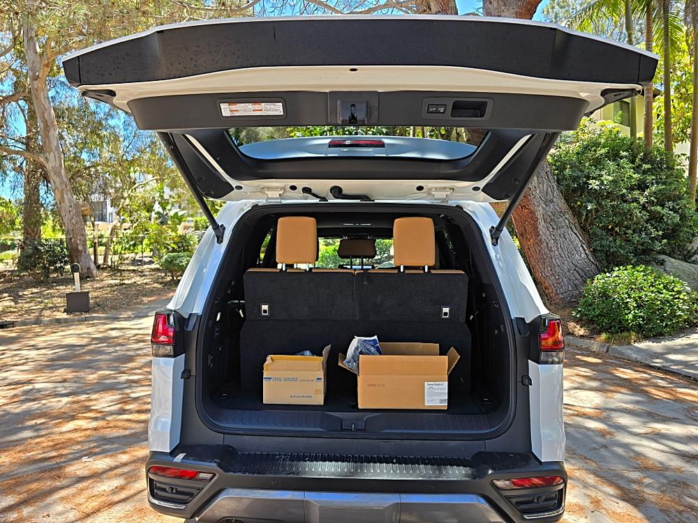 2024 LEXUS LX600 PREMIUM