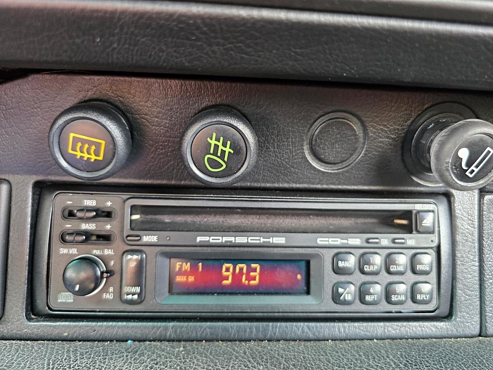 1990 Porsche 911 Carrera 2dr Coupe 4 Targa