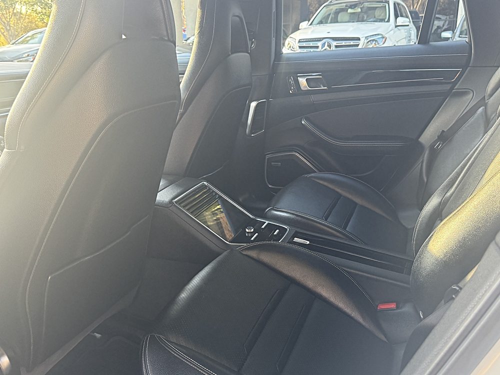 2020 PORSCHE PANAMERA HYBIRD 10TH ANNIVERSARY EDITION