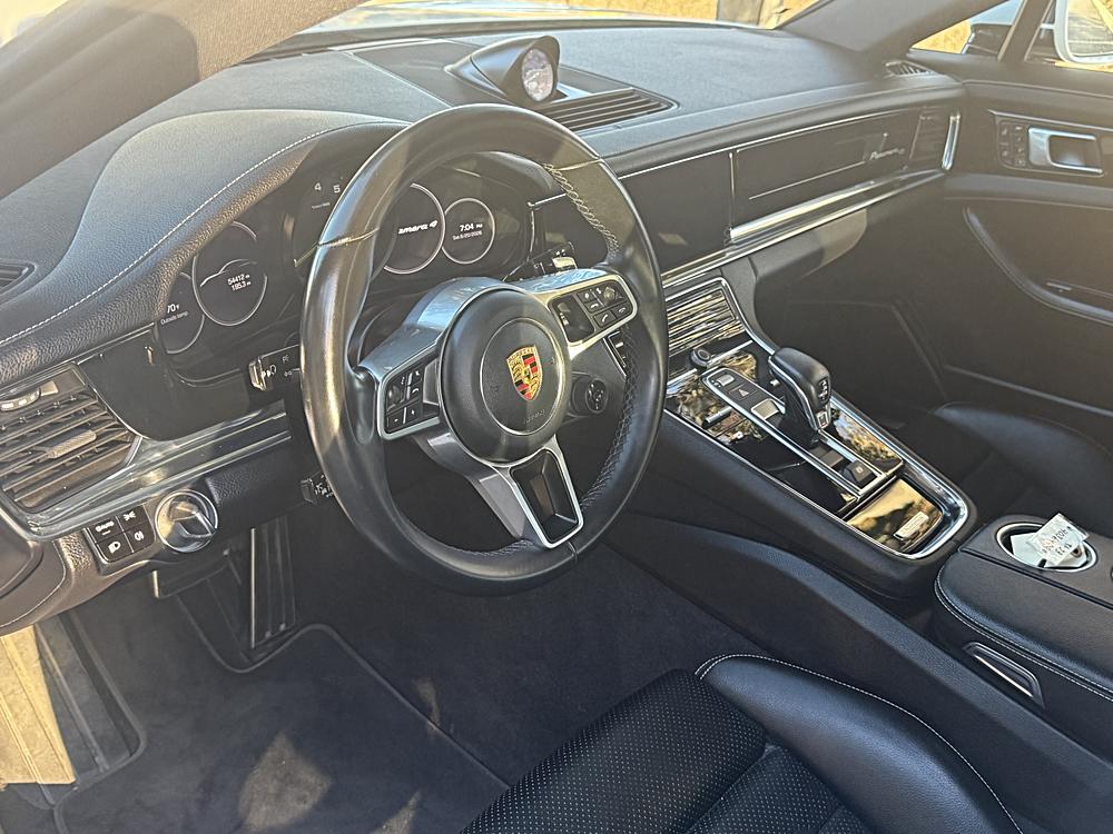2020 PORSCHE PANAMERA HYBIRD 10TH ANNIVERSARY EDITION